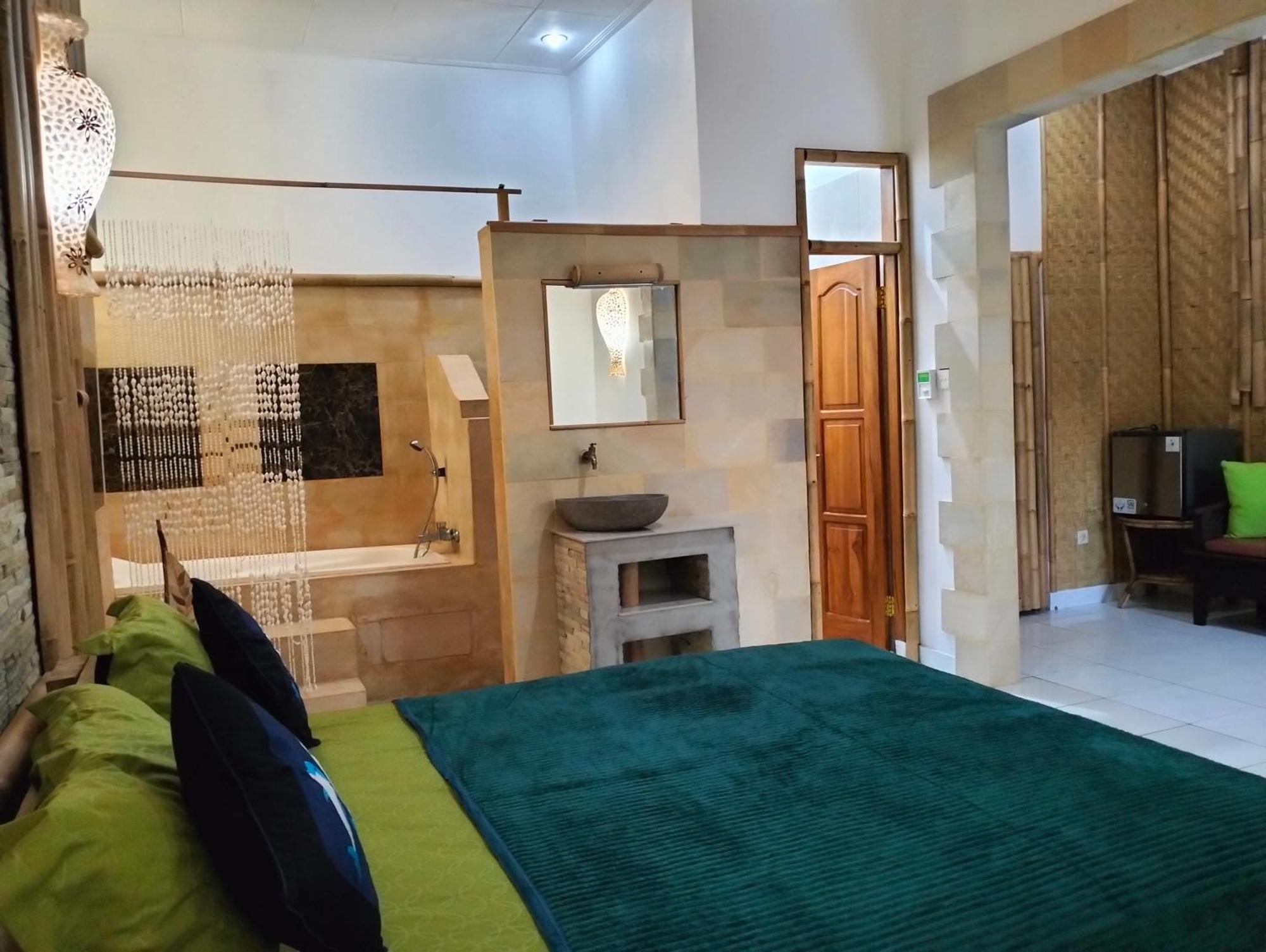 Kaia Lovina Guest House Junior Suite Exterior foto