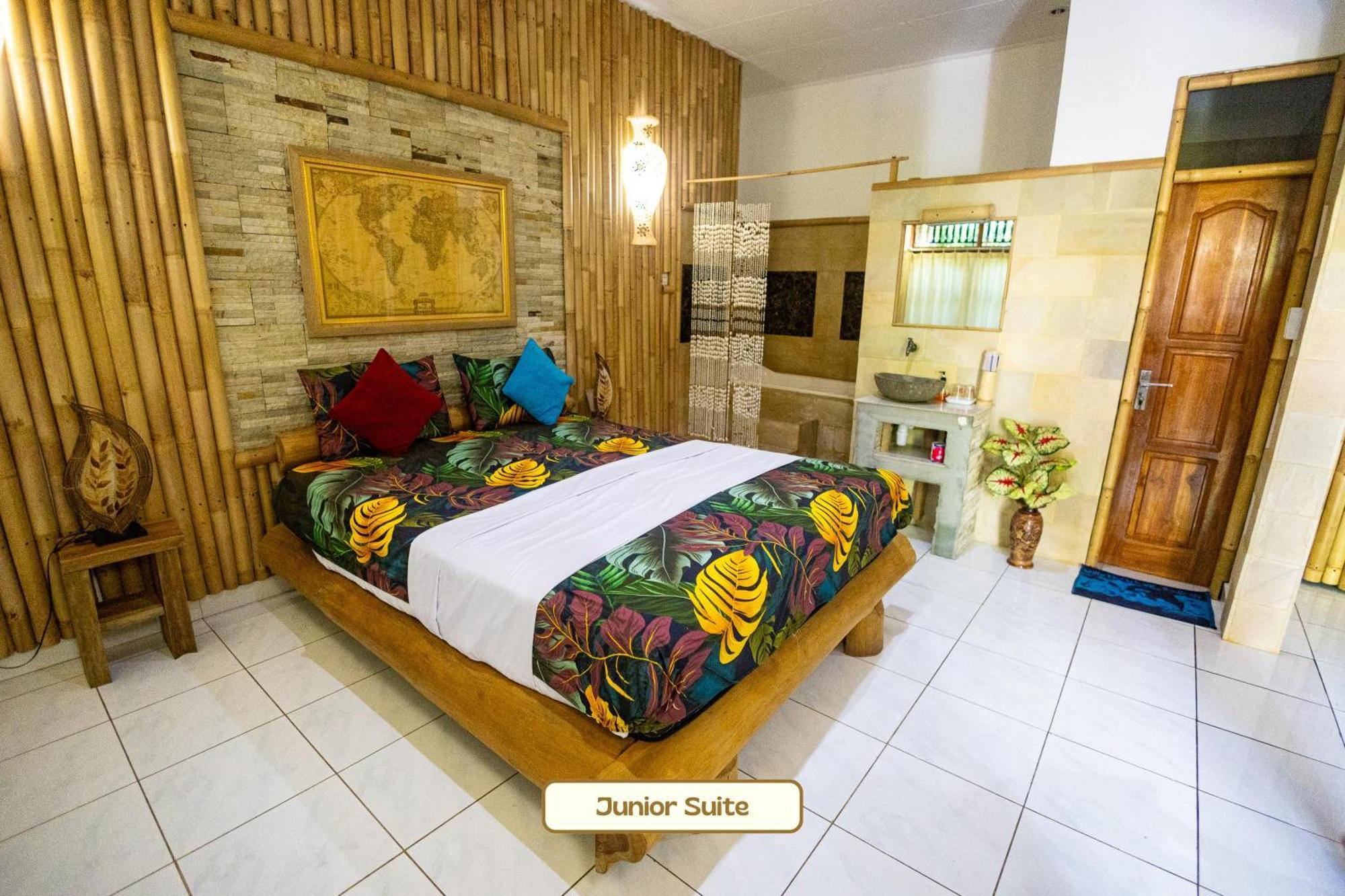 Kaia Lovina Guest House Junior Suite Exterior foto