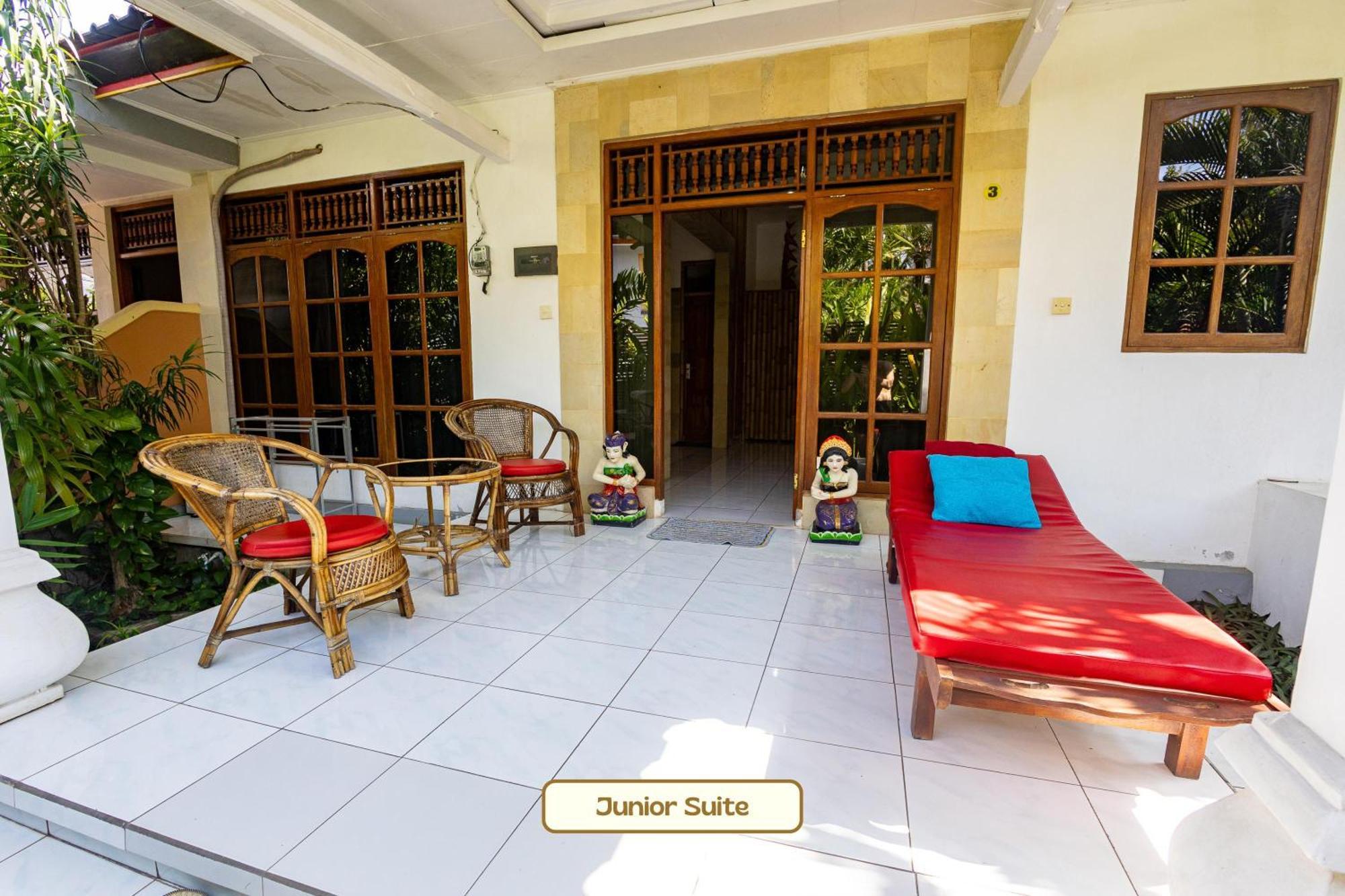Kaia Lovina Guest House Junior Suite Exterior foto