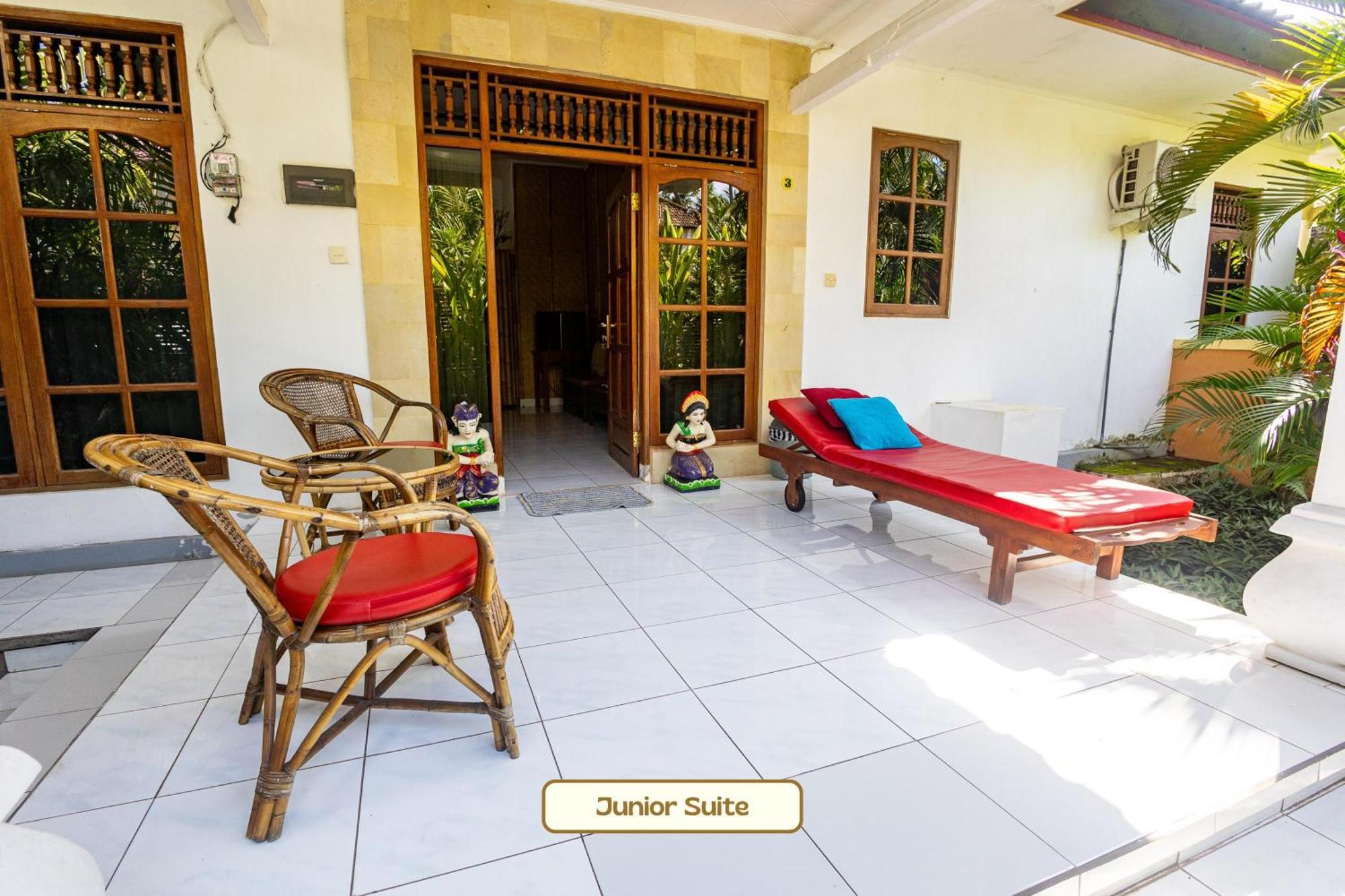 Kaia Lovina Guest House Junior Suite Exterior foto
