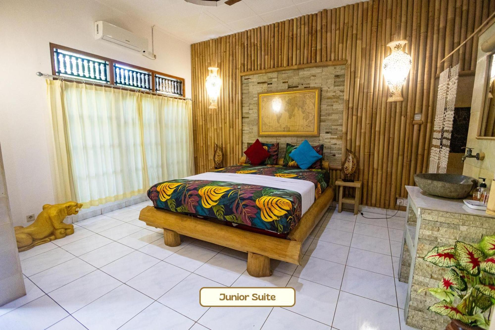 Kaia Lovina Guest House Junior Suite Exterior foto